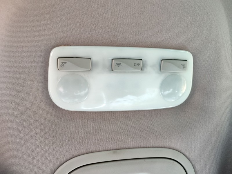Recambio de luz interior para renault scénic iii (jz0/1_) 1.5 dci referencia OEM IAM   