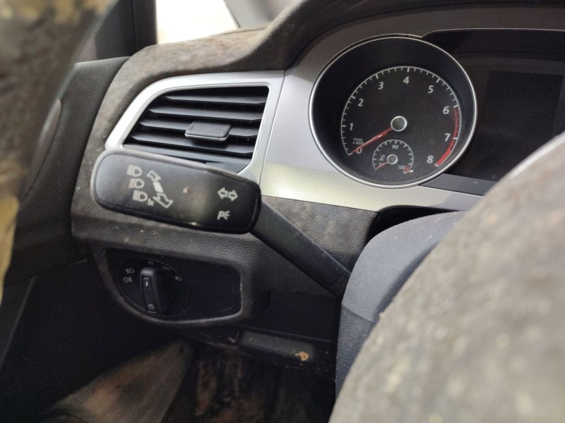 volkswagen golf sportsvan vii (am1, an1) del año 2018