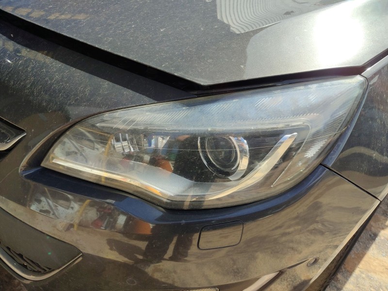 opel astra j sedán del año 2014