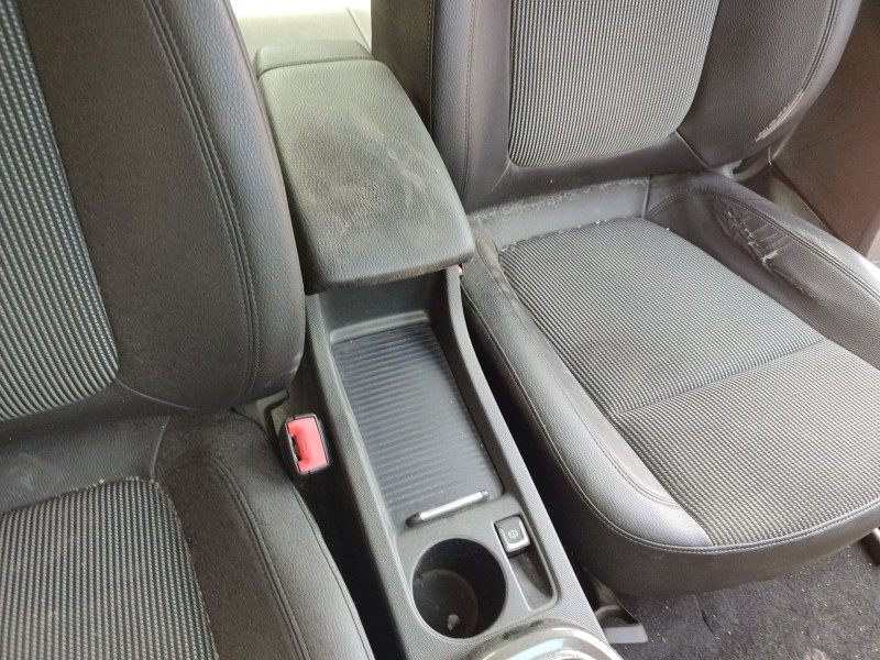 opel astra j sedán del año 2014