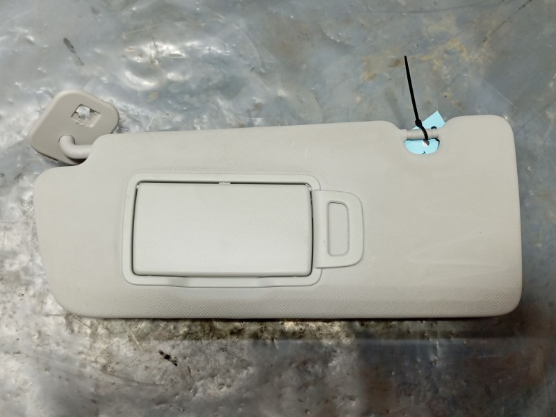 Recambio de parasol izquierdo para dacia sandero iii 1.0 tce 90 referencia OEM IAM   