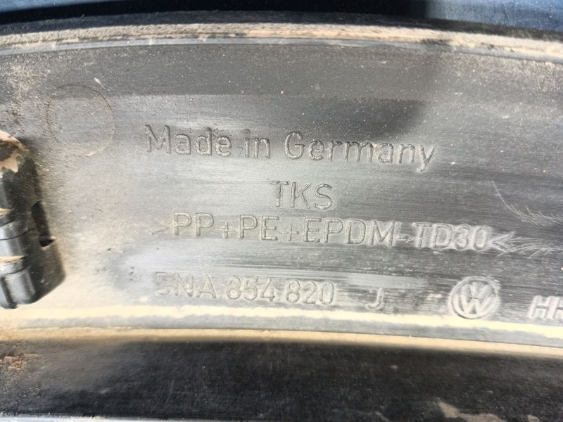 Recambio de molduras traseras para volkswagen tiguan (ad1, ax1) 1.4 tsi referencia OEM IAM   