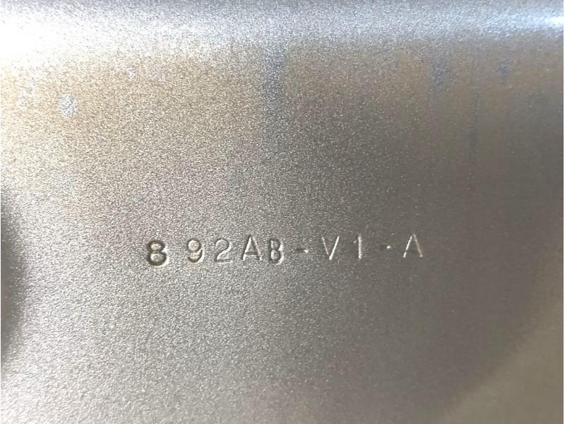 Recambio de porton trasero para dodge nitro 2.8 crd 4wd referencia OEM IAM  892ABV1A 