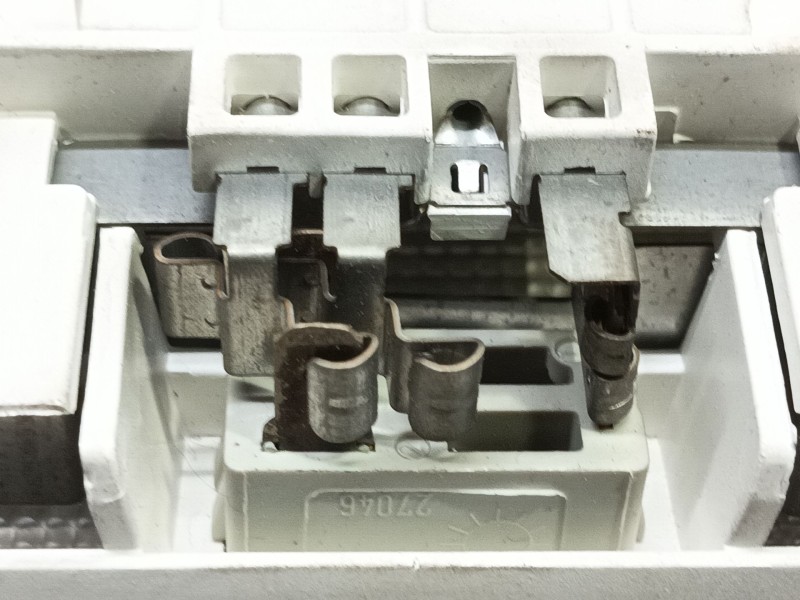 Recambio de luz interior para mercedes-benz slk (r170) 200 (170.435) referencia OEM IAM A1708200001  