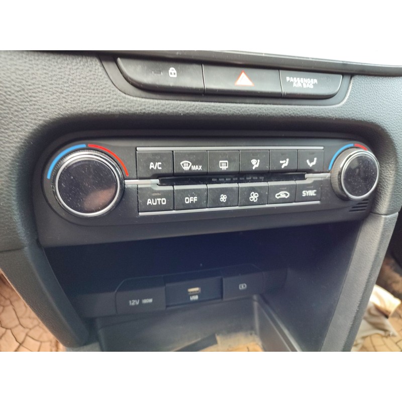 Recambio de mando calefaccion / aire acondicionado para kia ceed (cd) 1.0 t-gdi referencia OEM IAM   