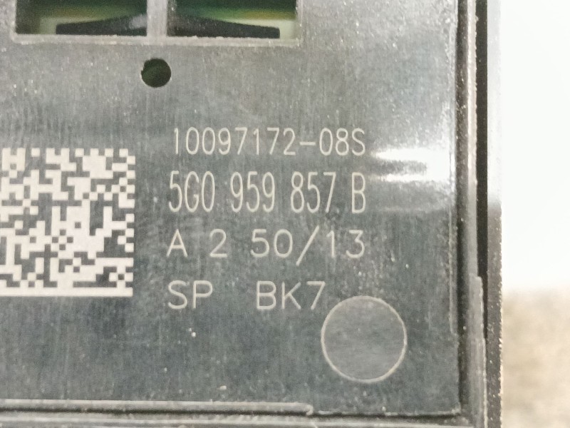 Recambio de mando elevalunas delantero izquierdo para volkswagen golf vii (5g1, bq1, be1, be2) 1.6 tdi 4motion referencia OEM IA