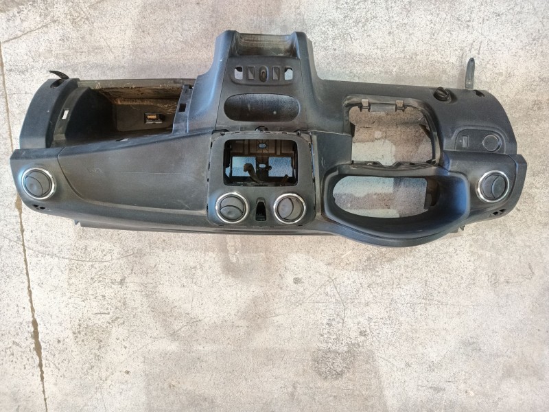 Recambio de salpicadero para dacia sandero ii 1.2 referencia OEM IAM   