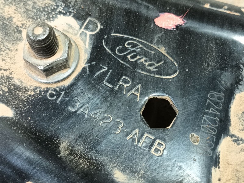 Recambio de brazo suspension inferior delantero derecho para ford focus iv (hn) 1.5 ecoblue referencia OEM IAM   