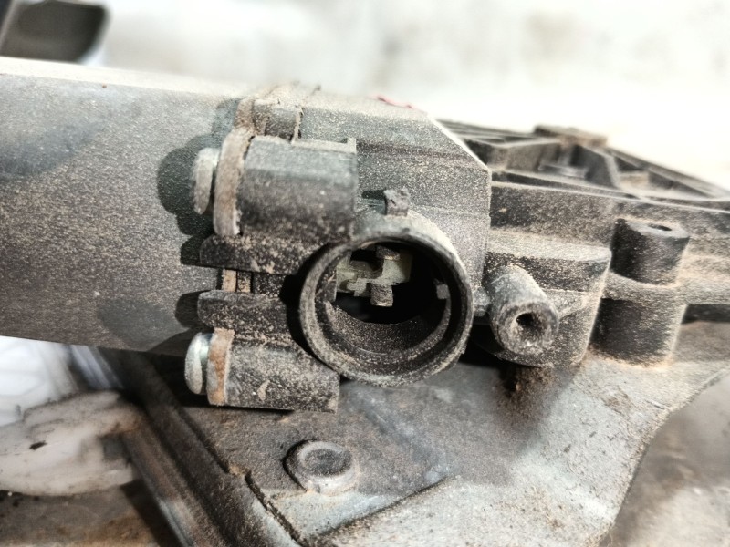 Recambio de elevalunas delantero izquierdo para dacia logan (ls_) 1.5 dci (ls04) referencia OEM IAM   