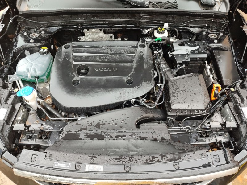 volvo xc40 (536) del año 2024