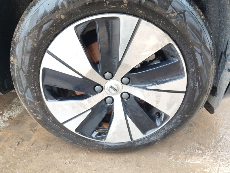 volvo xc40 (536) del año 2024