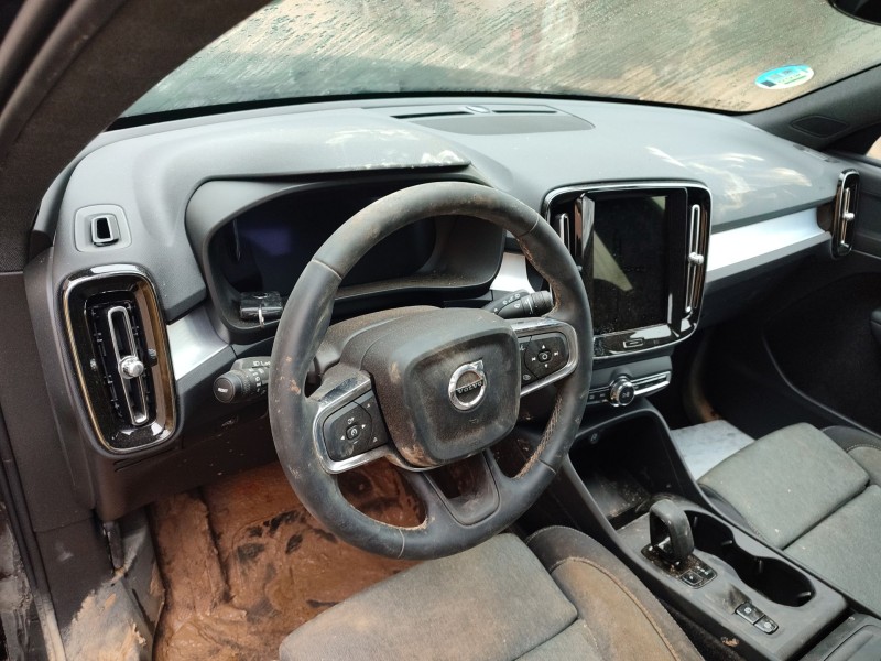 volvo xc40 (536) del año 2024