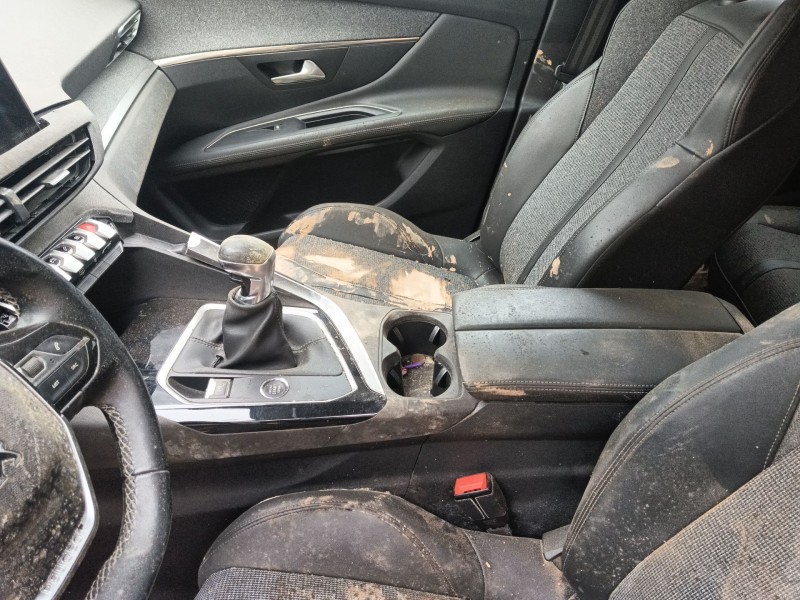 peugeot 3008 ii suv (mc_, mr_, mj_, m4_) del año 2020