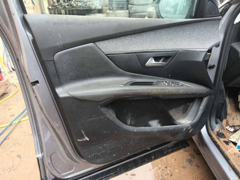 peugeot 3008 ii suv (mc_, mr_, mj_, m4_) del año 2020