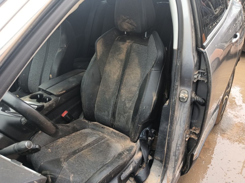 peugeot 3008 ii suv (mc_, mr_, mj_, m4_) del año 2020