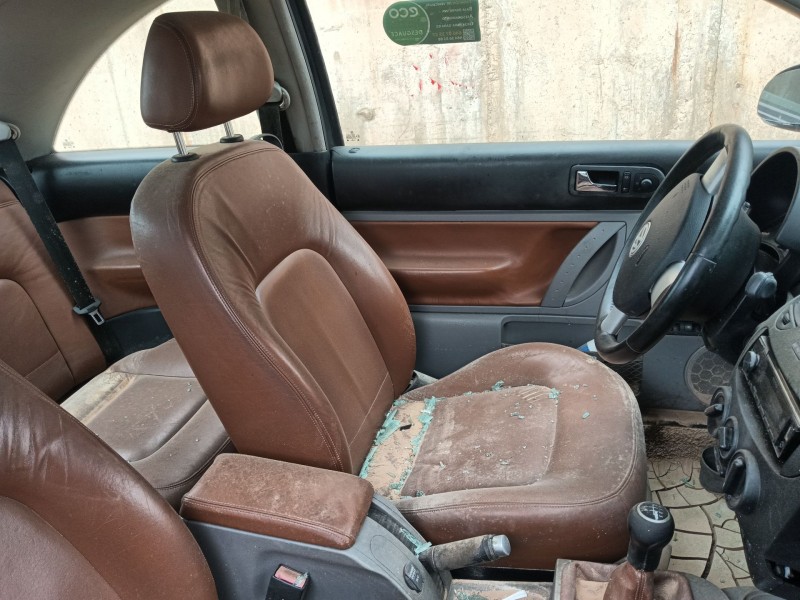 volkswagen new beetle (9c1, 1c1) del año 2004