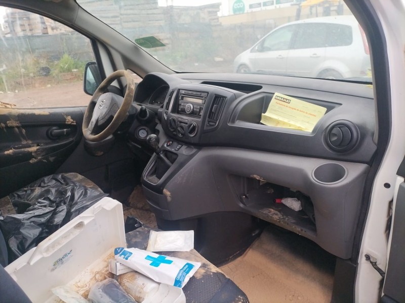 nissan nv200 furgoneta del año 2010