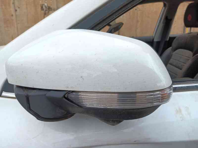 mg mg zs suv del año 2024