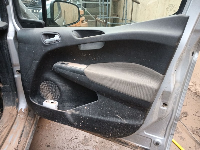 ford tourneo courier b460 monospace del año 2020