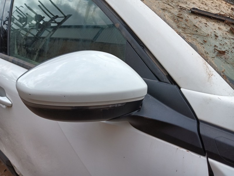 peugeot 2008 ii (ud_, us_, uy_, uj_, ur_, uc_) del año 2020