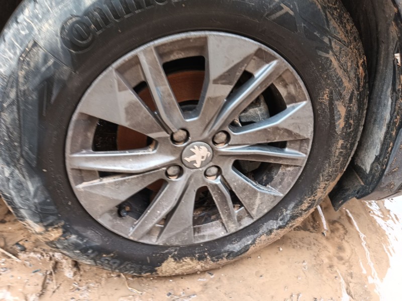 peugeot 2008 ii (ud_, us_, uy_, uj_, ur_, uc_) del año 2020