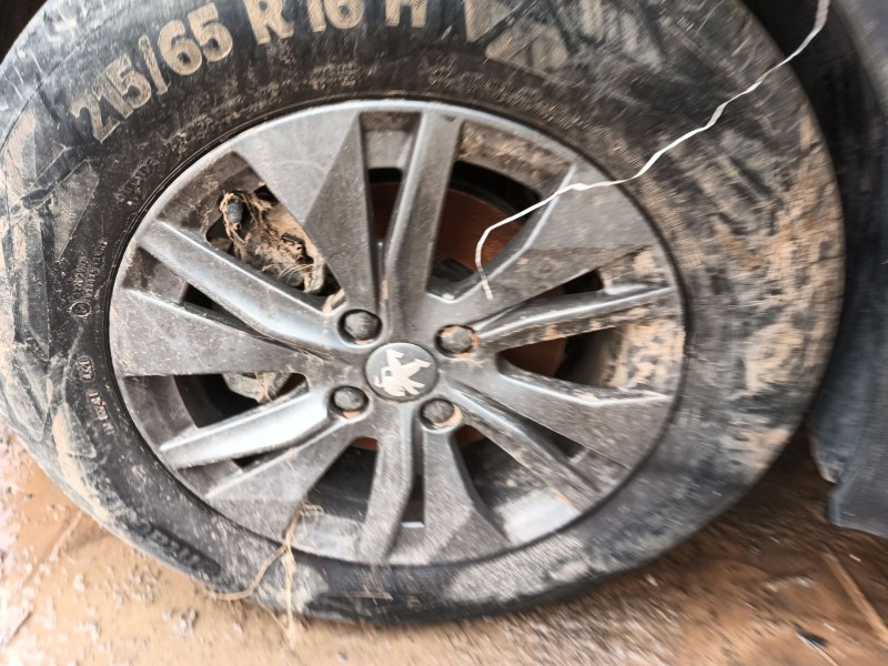 peugeot 2008 ii (ud_, us_, uy_, uj_, ur_, uc_) del año 2020