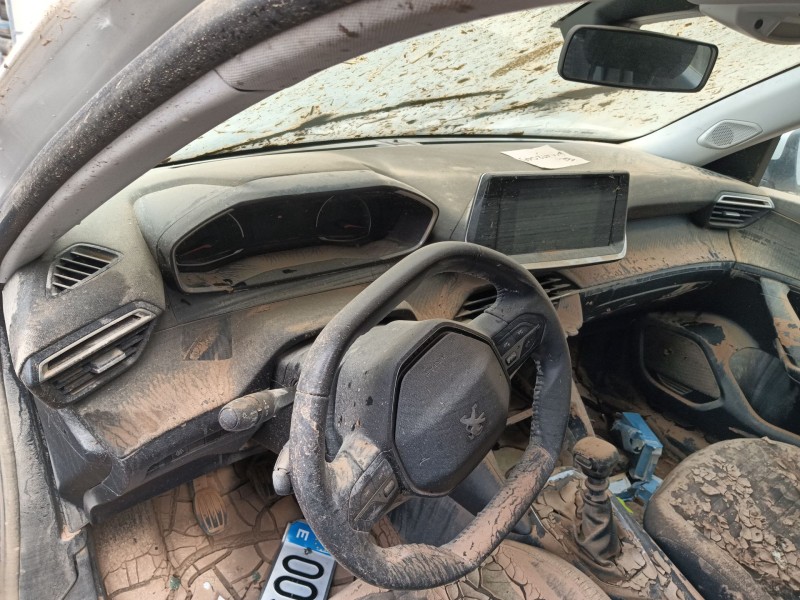 peugeot 2008 ii (ud_, us_, uy_, uj_, ur_, uc_) del año 2020