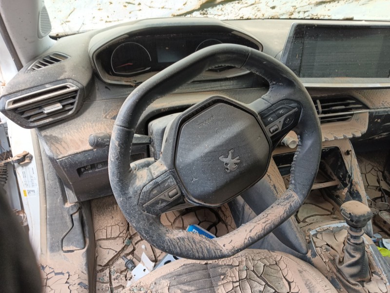 peugeot 2008 ii (ud_, us_, uy_, uj_, ur_, uc_) del año 2020