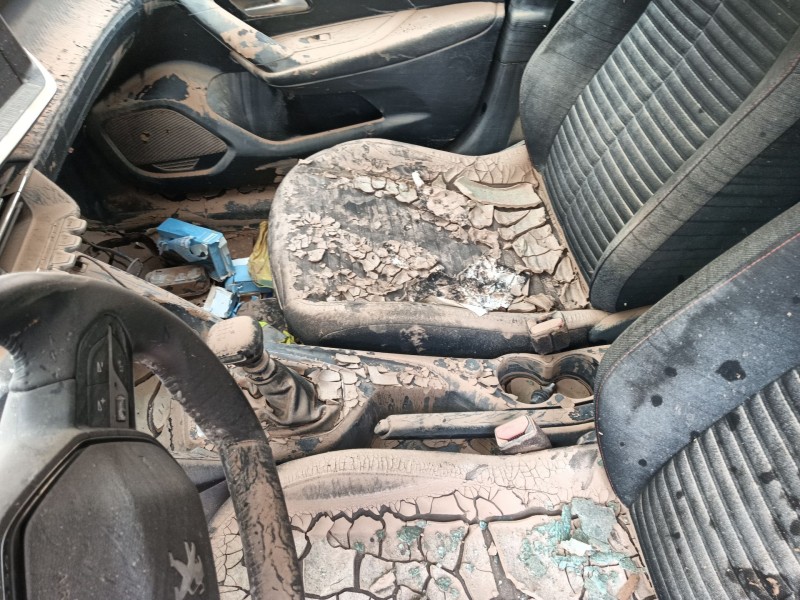 peugeot 2008 ii (ud_, us_, uy_, uj_, ur_, uc_) del año 2020