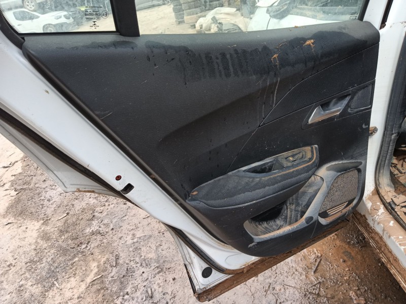 peugeot 2008 ii (ud_, us_, uy_, uj_, ur_, uc_) del año 2020