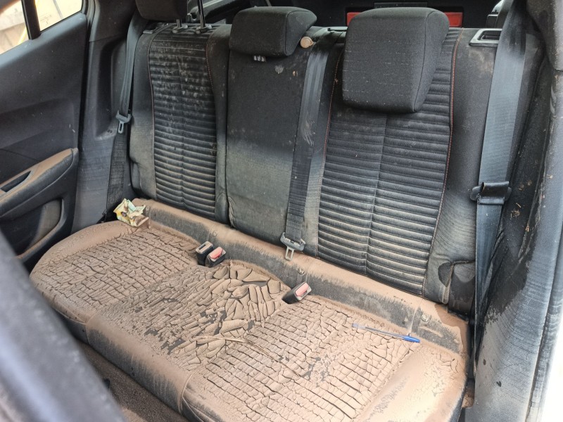 peugeot 2008 ii (ud_, us_, uy_, uj_, ur_, uc_) del año 2020