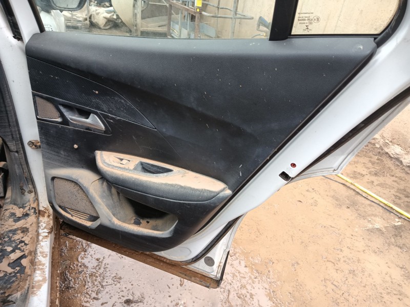 peugeot 2008 ii (ud_, us_, uy_, uj_, ur_, uc_) del año 2020