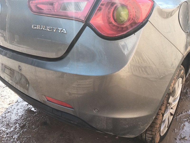 alfa romeo giulietta (940_) del año 2018