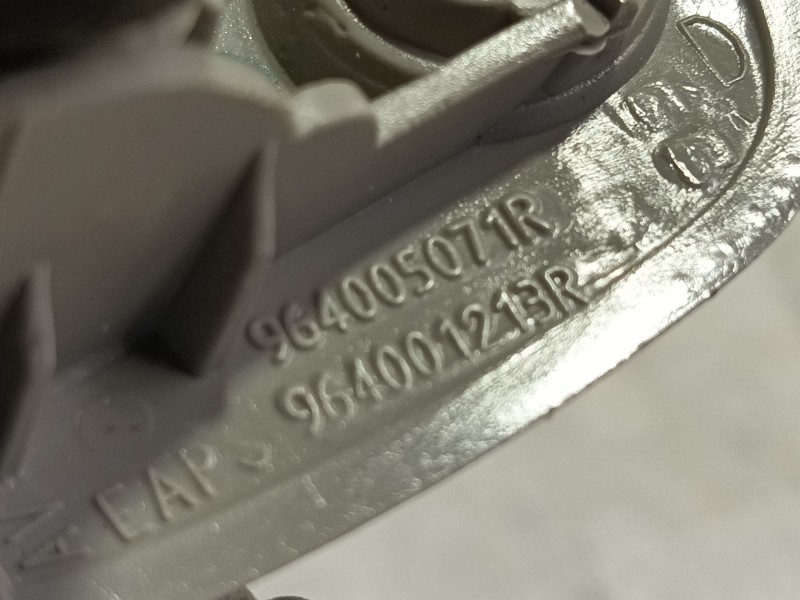 Recambio de parasol derecho para dacia sandero ii 1.2 referencia OEM IAM   