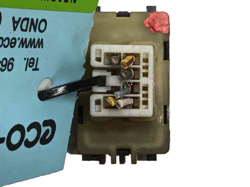 Recambio de mando elevalunas delantero derecho para dacia sandero ii 1.2 referencia OEM IAM  254214937R 