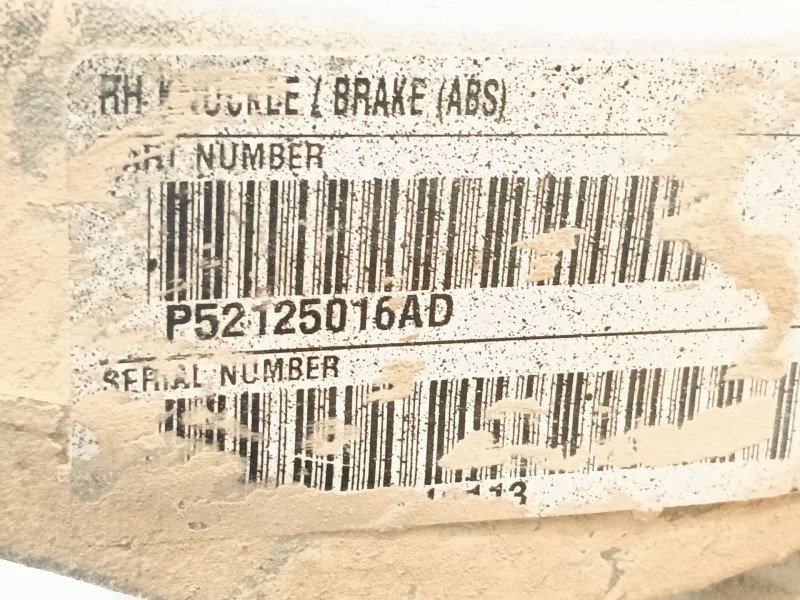 Recambio de mangueta delantera derecha para dodge nitro 2.8 crd 4wd referencia OEM IAM  P52125016AD 