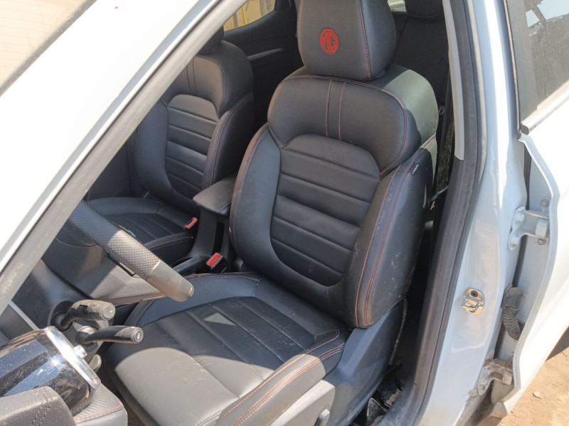 mg mg zs suv del año 2024