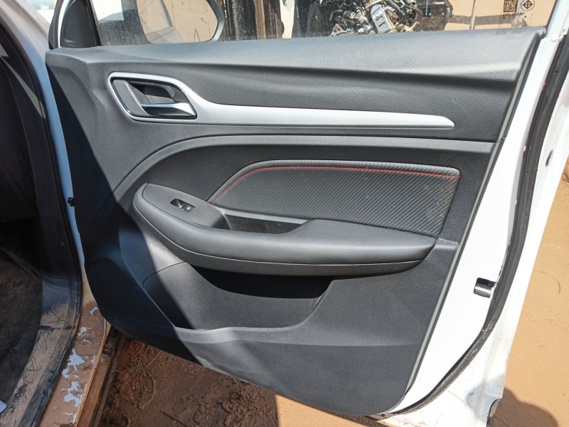 mg mg zs suv del año 2024