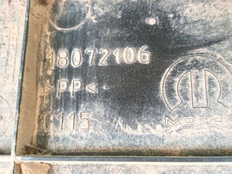 Recambio de paso de rueda delantero derecho para jeep renegade suv (bu, b1, bv) 1.0 t-gdi referencia OEM IAM 0000052092921 18072