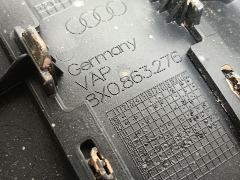 Recambio de consola central para audi a1 sportback (8xa, 8xf) 1.4 tfsi referencia OEM IAM   