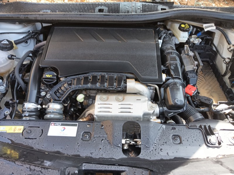 peugeot 2008 ii (ud_, us_, uy_, uj_, ur_, uc_) del año 2023