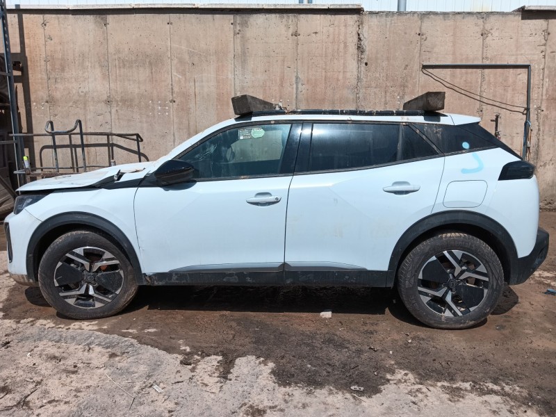 peugeot 2008 ii (ud_, us_, uy_, uj_, ur_, uc_) del año 2023