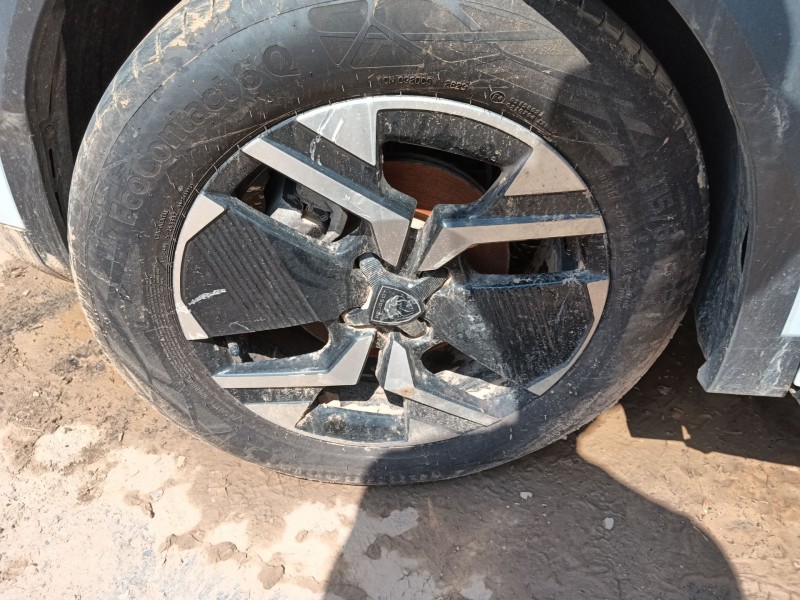 peugeot 2008 ii (ud_, us_, uy_, uj_, ur_, uc_) del año 2023