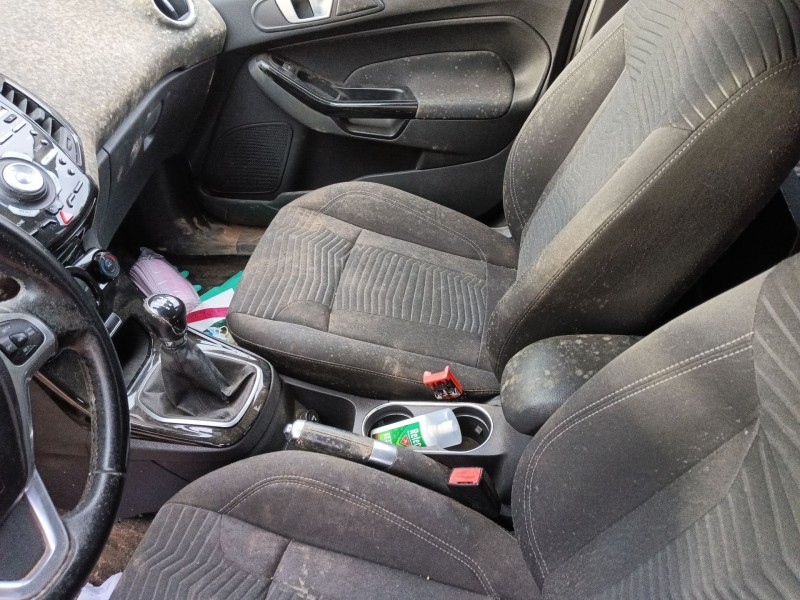 ford fiesta vi (cb1, ccn) del año 2012