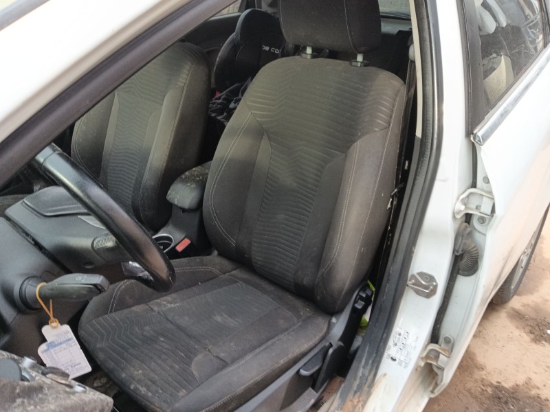 ford fiesta vi (cb1, ccn) del año 2012