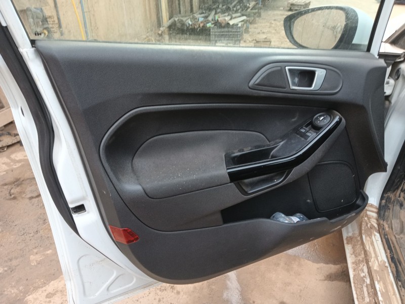 ford fiesta vi (cb1, ccn) del año 2012