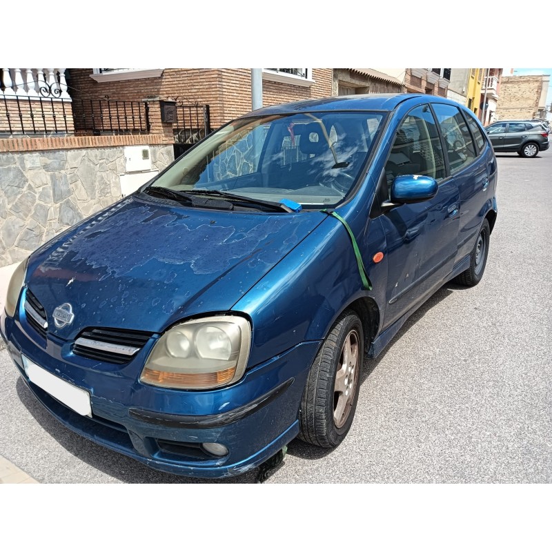 nissan almera tino (v10) del año 2000