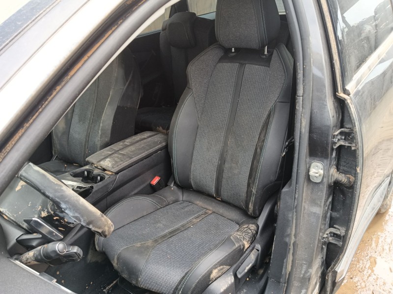 peugeot 5008 ii (mc_, mj_, mr_, m4_) del año 2023