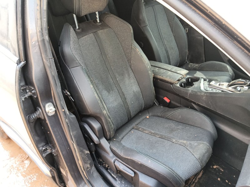 peugeot 5008 ii (mc_, mj_, mr_, m4_) del año 2023