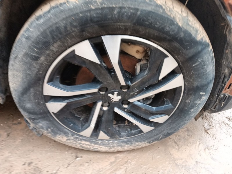 peugeot 2008 ii (ud_, us_, uy_, uj_, ur_, uc_) del año 2020